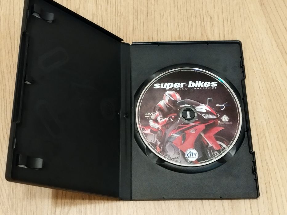 Gra "super-bikes riding challenge" na PC