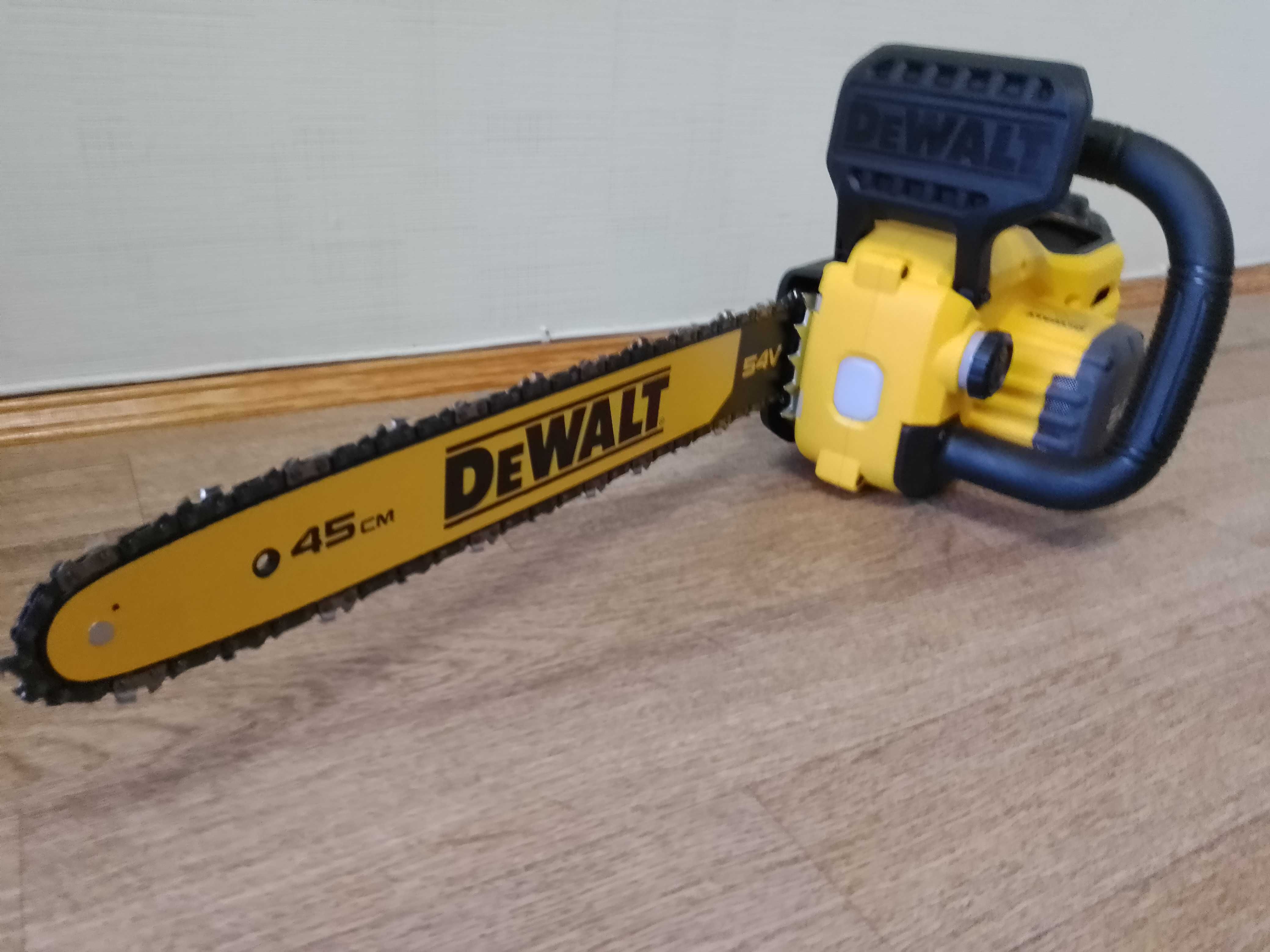 КОМПЛЕКТ: Пила ланцюгова DeWALT DCMCS574N+АКБ(9Аг)+ЗП(8Аг)