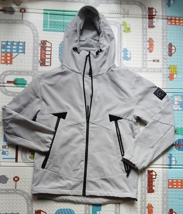 Софтшел  Marshall artist