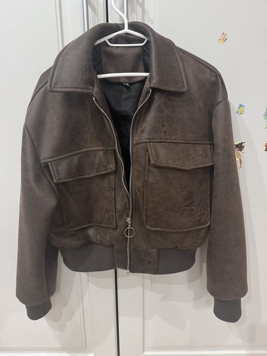 Куртка Xs розмір коричнева