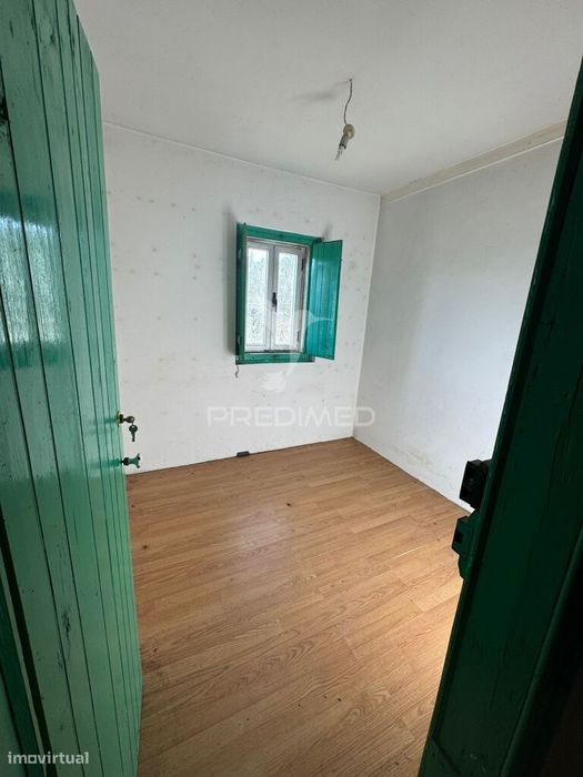 Oportunidade! Casa com Projeto aprovado para recuperar em Caranguej...