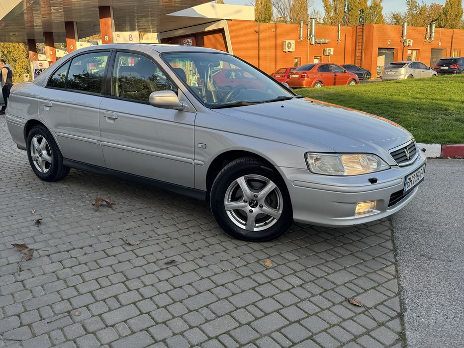 Продам Хонду Акорд 1.8 механика Срочно!