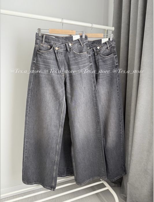 Джинси Zara Wide Leg з асиметричною застібкою