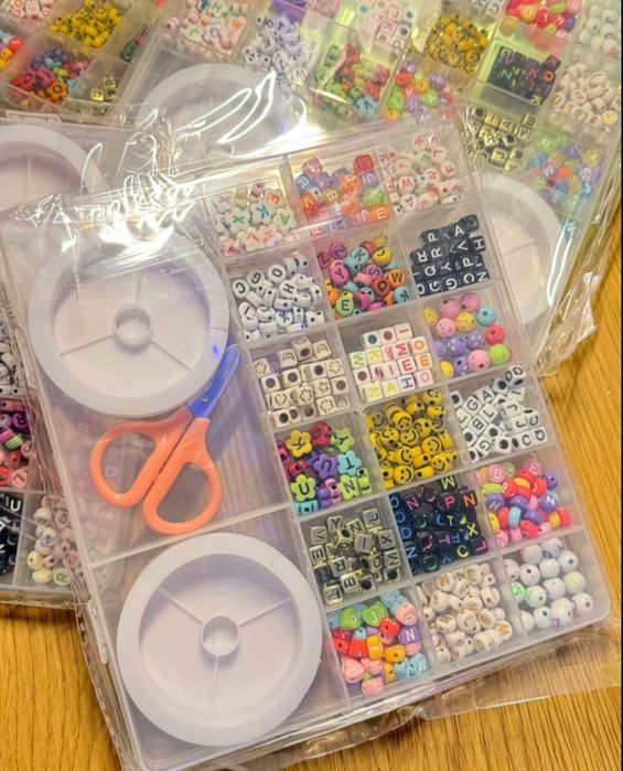 Набори для створення браслетів