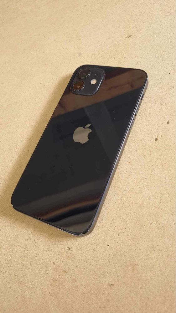 Iphone 12 em prefietas condições