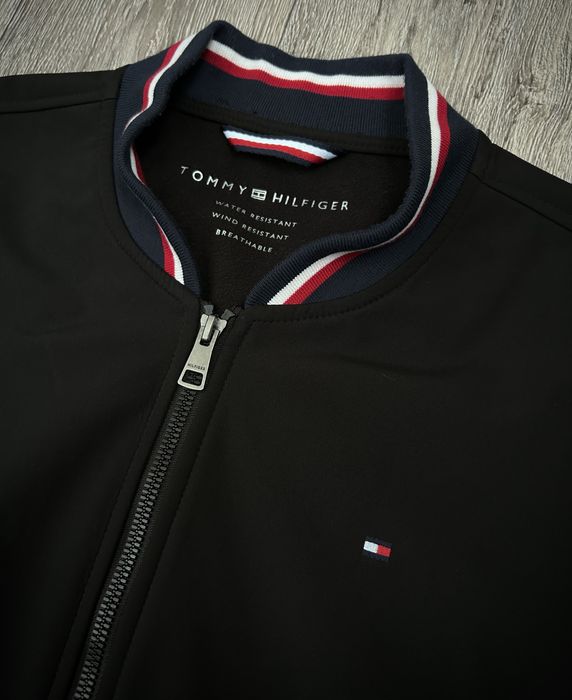 Жилет Tommy Hilfiger Breathable& Weter Resistan Originals