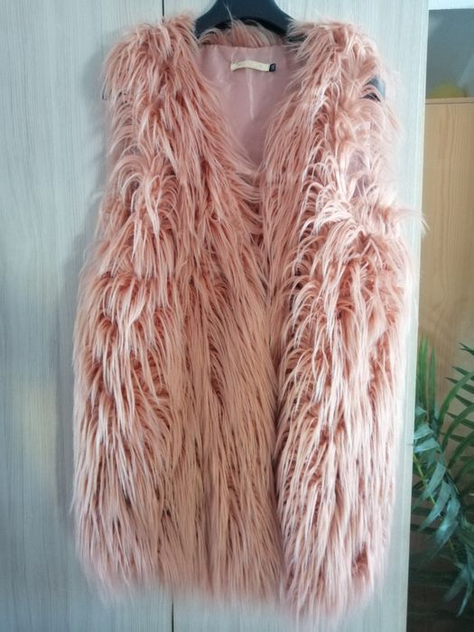 Vários Casacos pelo sintético