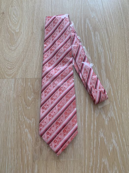 Галстук, новый, длина 1,5 м, в сложеном состоянии 75 см, ширина 10 см