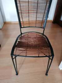Cadeira verga e ferro preto, estilo boho