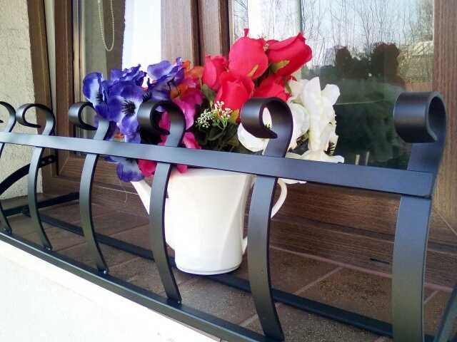 Kwietnik kuty kwiaty donice doniczki skrzynki ozdoba dekoracja