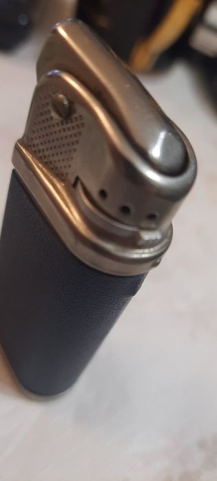 газовая зажигалка