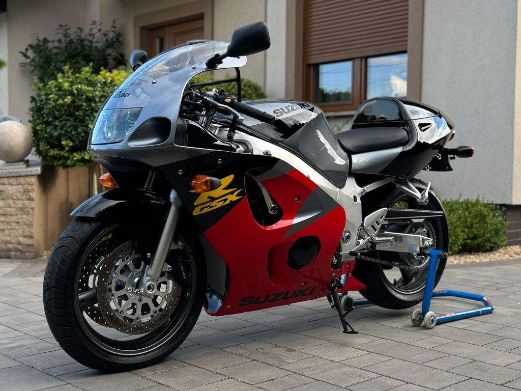 Suzuki GSXR 600 Srad . Tylko 10tkm