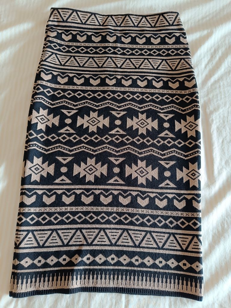 Saia lápis tamanho M, para o inverno