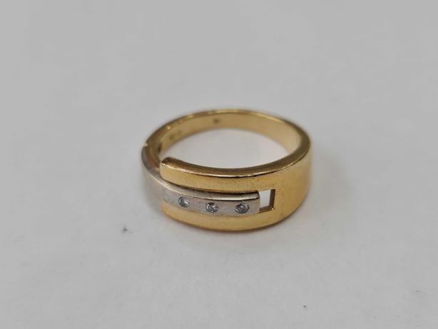 Złoty pierścionek/ 585/ 5.55 gram/ R18/ 3x DIA 0.045 CT