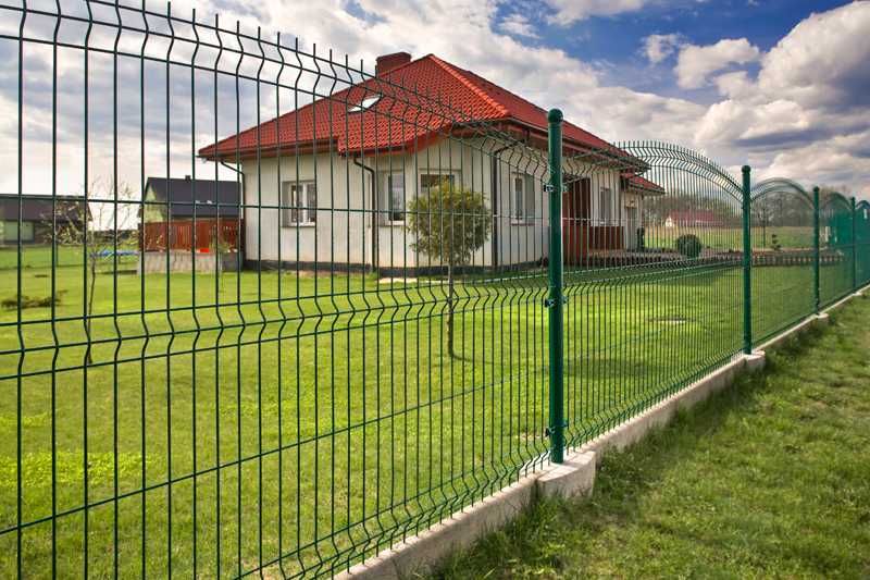 Płoty betonowe, panele ogrodzeniowe, siatka ogrodzeniowa