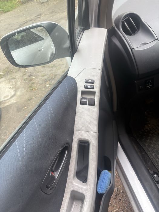 Toyota yaris 2  bez klimy zamiana