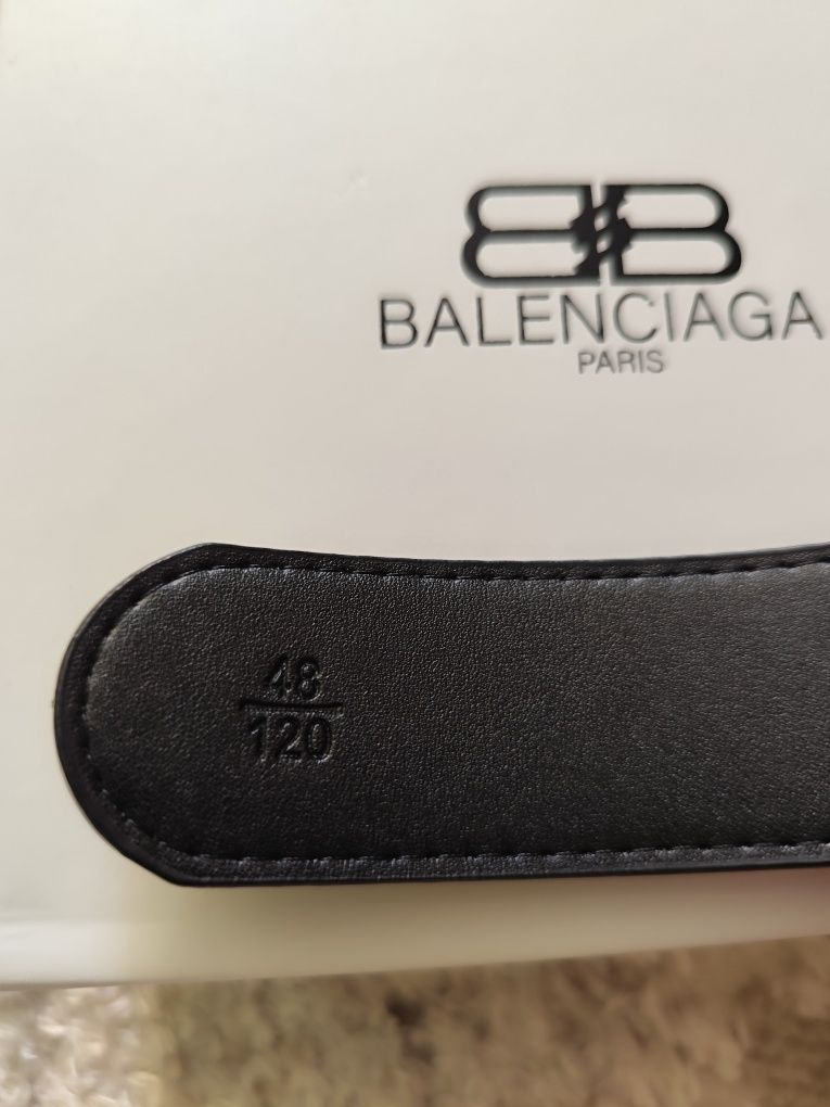 Pasek Balenciaga