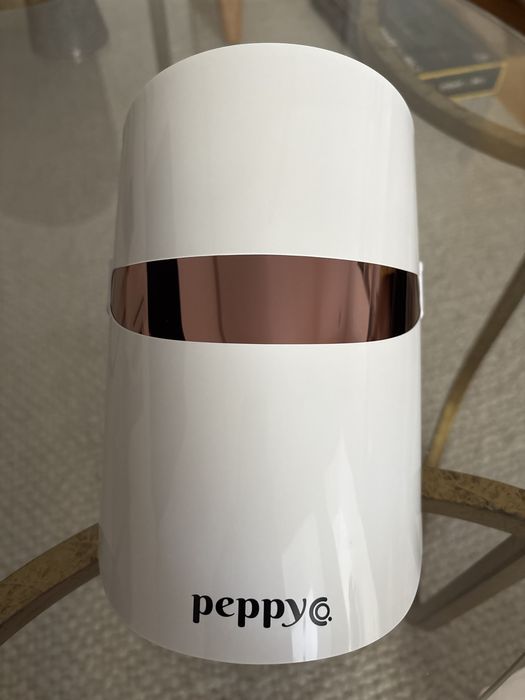 LED redlight therapy mask /Máscara de terapia de luz vermelha LED