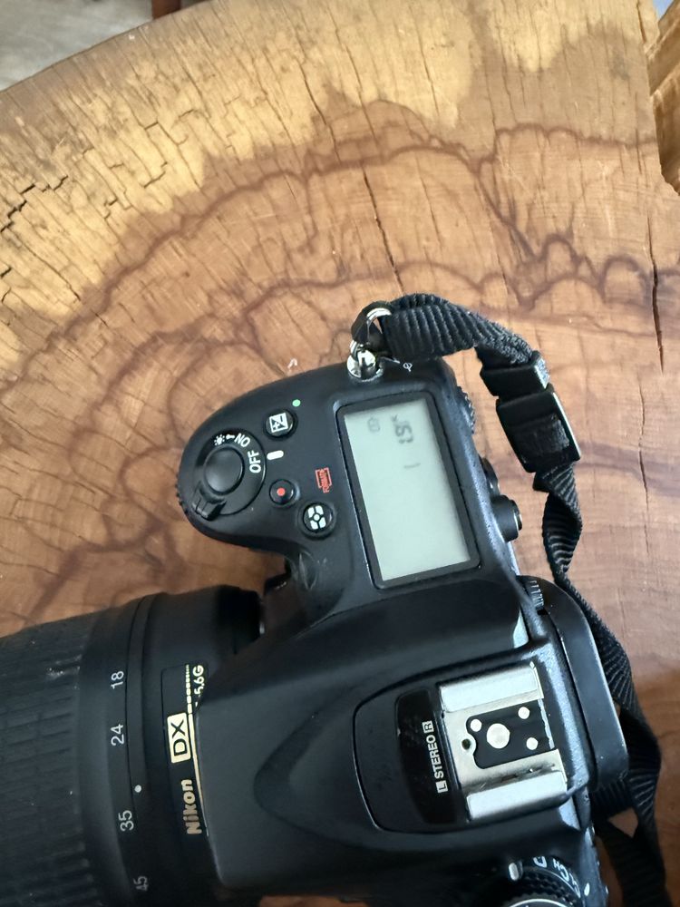 Nikon D7100 + obiektyw Nikon DX AF-S NIKKOR 18-55 1:3.5-5-6G