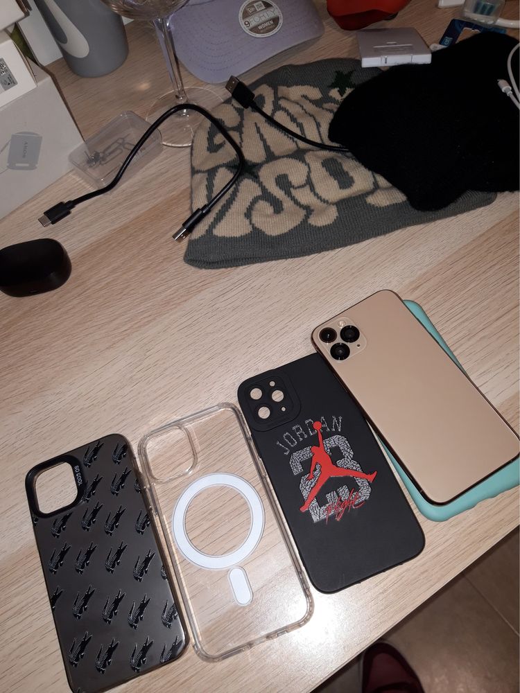 Iphone 11 Pro  seme novo