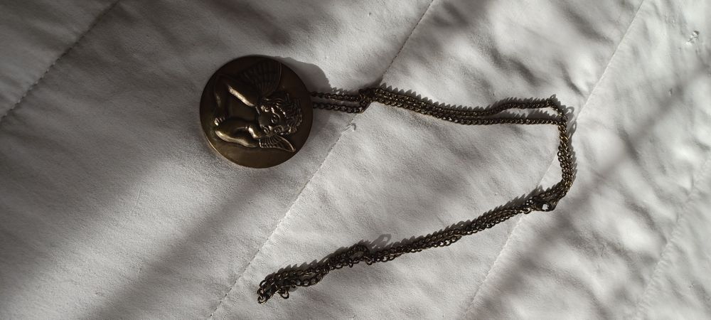 Vendo bijuteria 8 colares