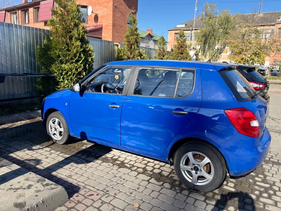 Продам skoda fabia 2009