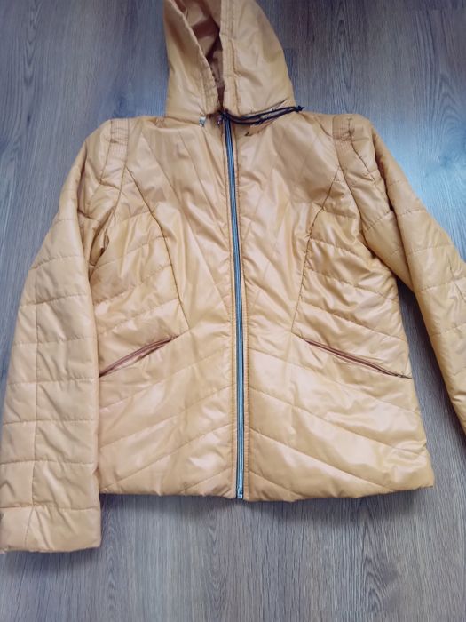 Курточка .куртка осіння