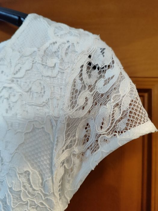 Długa wizytowa sukienka tiulowa Vila 38 biała/ekri