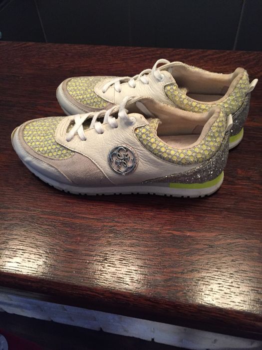 sneakersy Guess rozmiar 40 śliczne