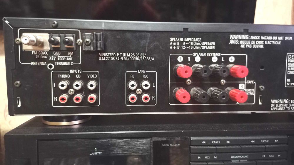 Ресівер DENON DRA-345R в чудовому стані.