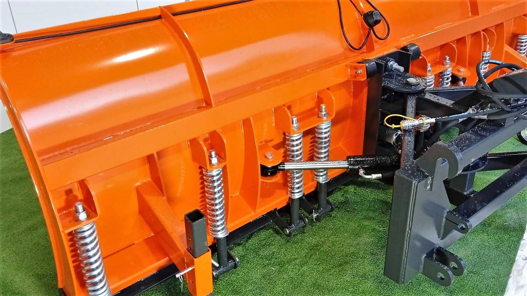 Pług śnieżny komunalny prosty 3m oświetlenie Metal-Technik