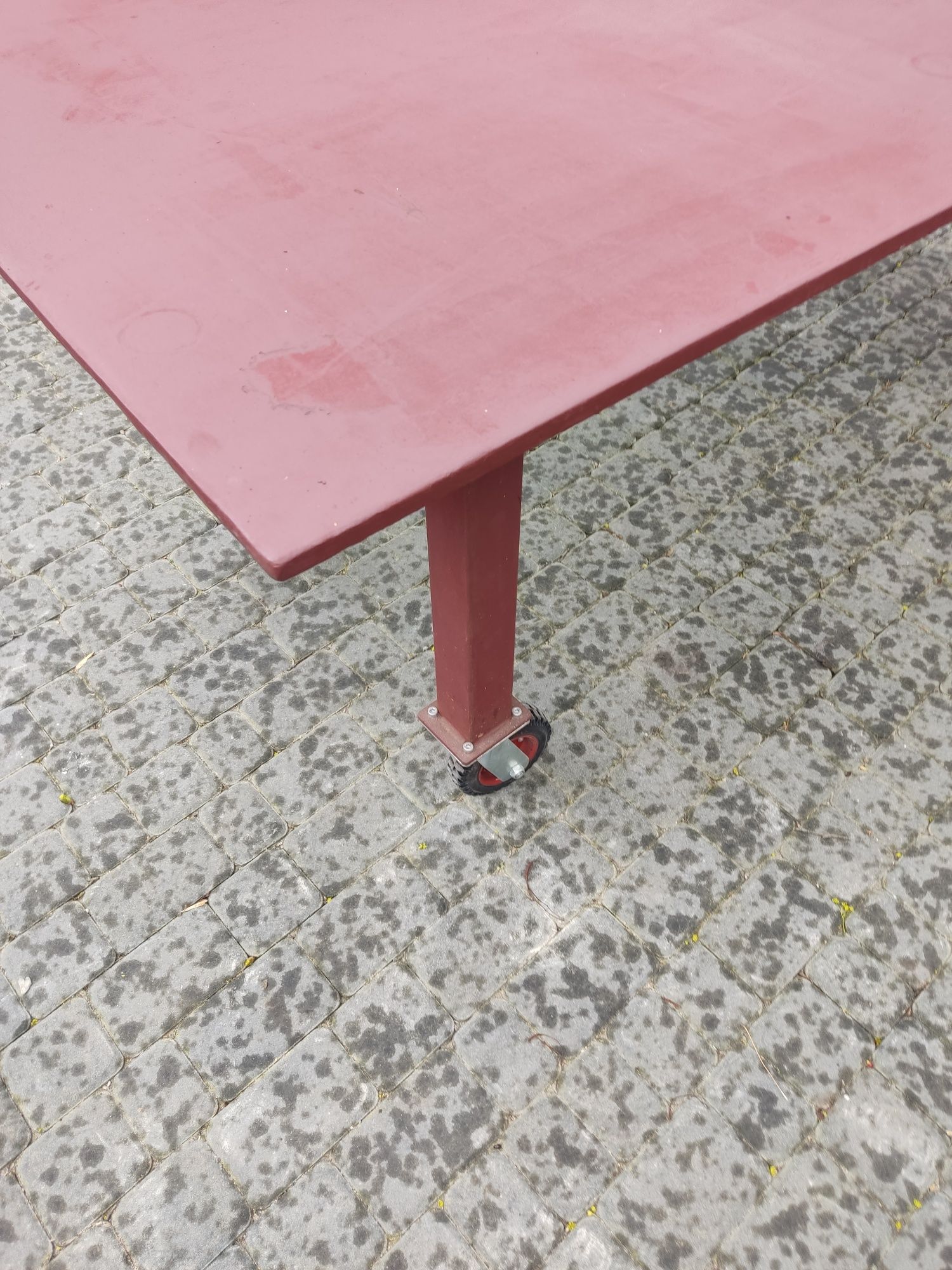 Stół warsztatowy ślusarski o wymiarach blatu 100/200 cm gr. 20 mm i