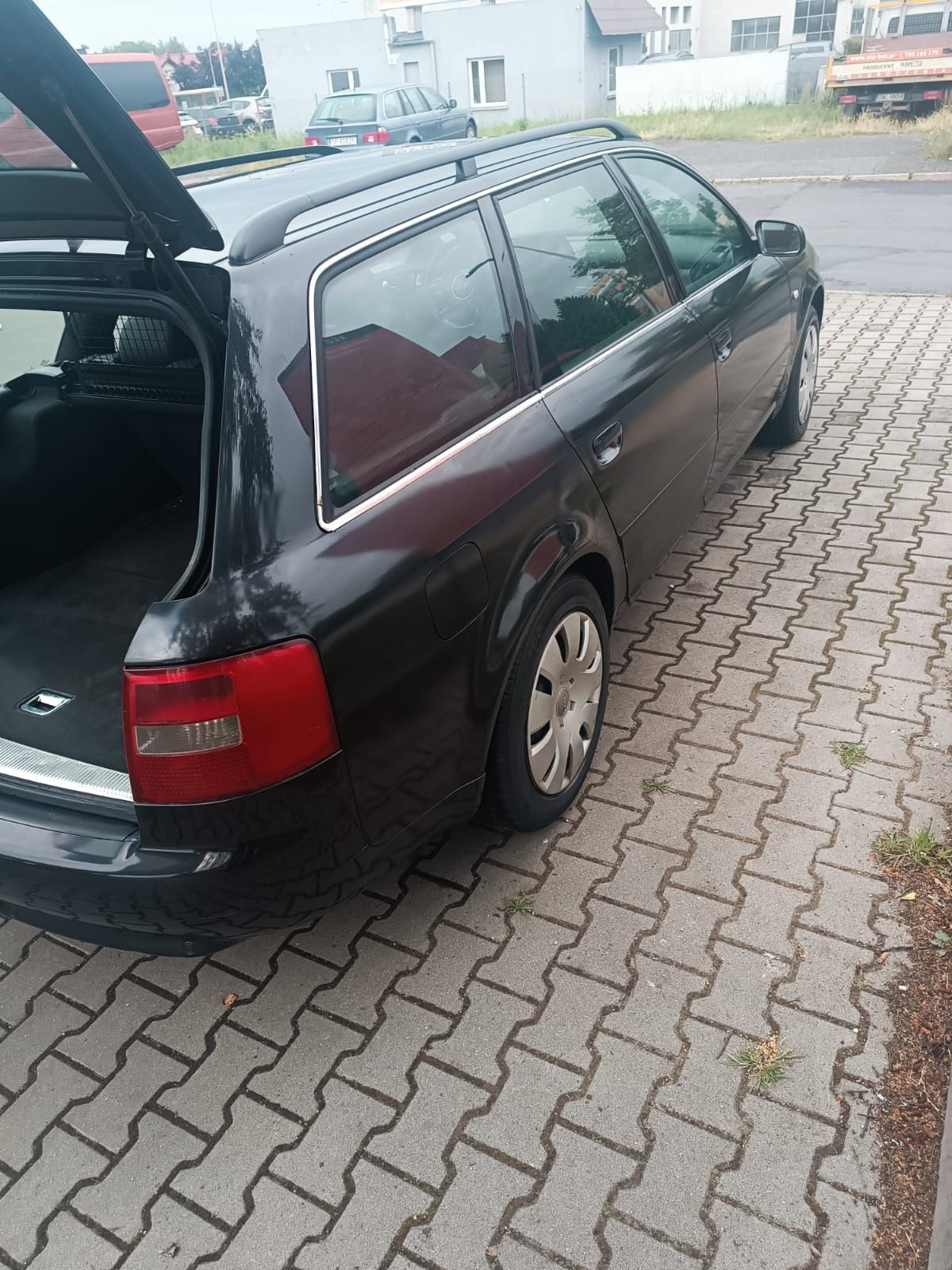Audi A6 C5 1.9tdi 130kon