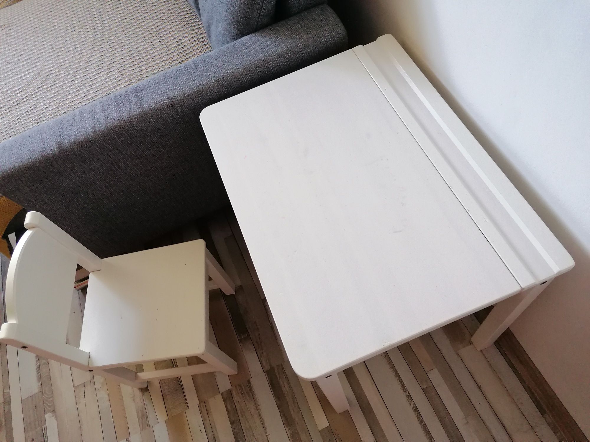 Stolik otwierany dziecięcy i krzesełko Ikea Sundvik