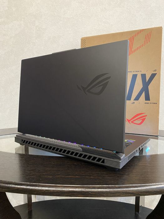 Ігровий Asus Rog Strix RTX 4060/ i7-13/ IPS/ 165 Hz/ 16/1 Tb як новий