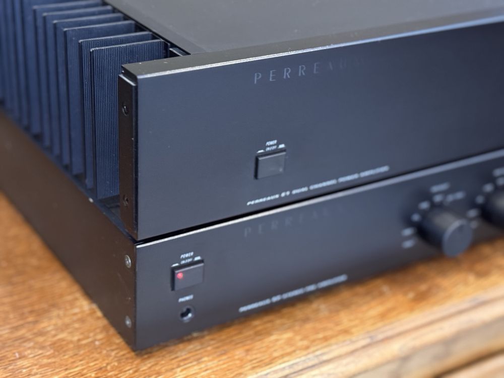 Perreaux Zestaw Stereo koncowka z przedwzmacniaczem hifi