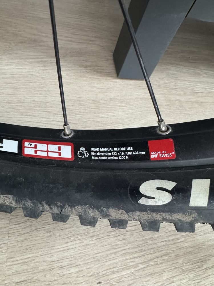 Koło MTB Przód DT SWISS 466D 29 cali oś 15 mm/100 mm