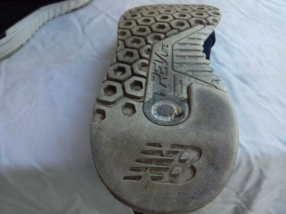 Кроссовки New Balance 247 ОРИГИНАЛ отличное состояние