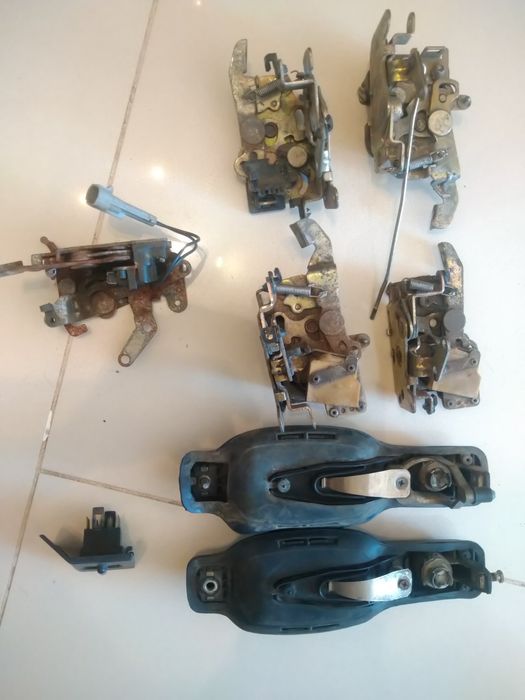 Трос-замок Fiat Croma Tipo Brava Tempra Marea