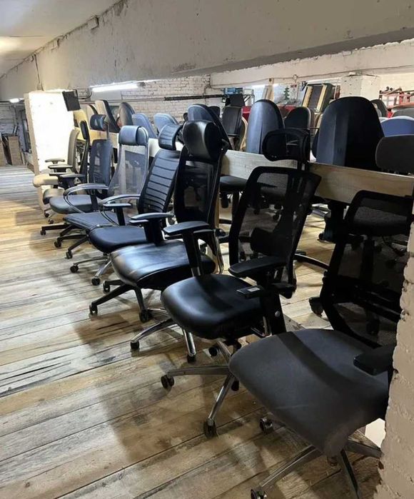 ВИГІДНО! Зручні офисні крісла ЗІ СКЛАДУ + Оплата частинами(5 платежів)