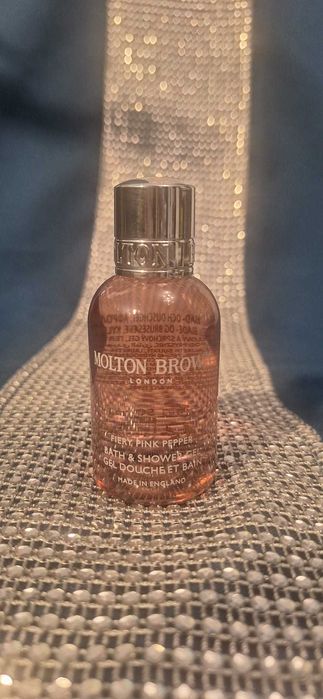 Molton Brown Bath and Shower Gel Fiery Pink Pepper - żel do kąpieli