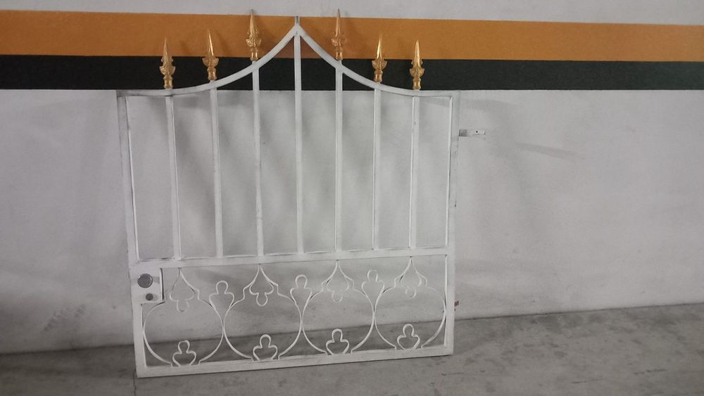 Bonito portão FERRO,L 120,A 120,sem chave,6 setas dourado,veja zonas