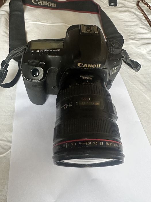 Продаю тело фотоапарата кенон 5 д марк 3