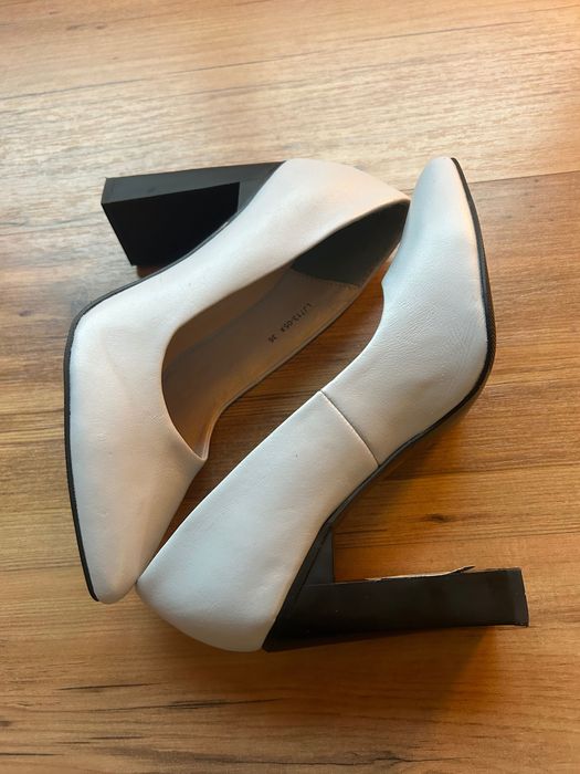 Mohito skórzane buty na obcasie czółenka szare błękitne R.36