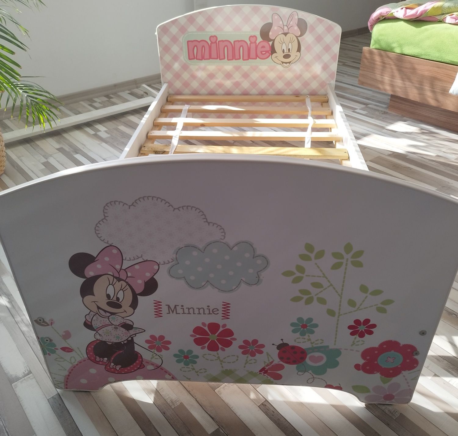 Łóżko dziecięce Disney Minnie z materacem