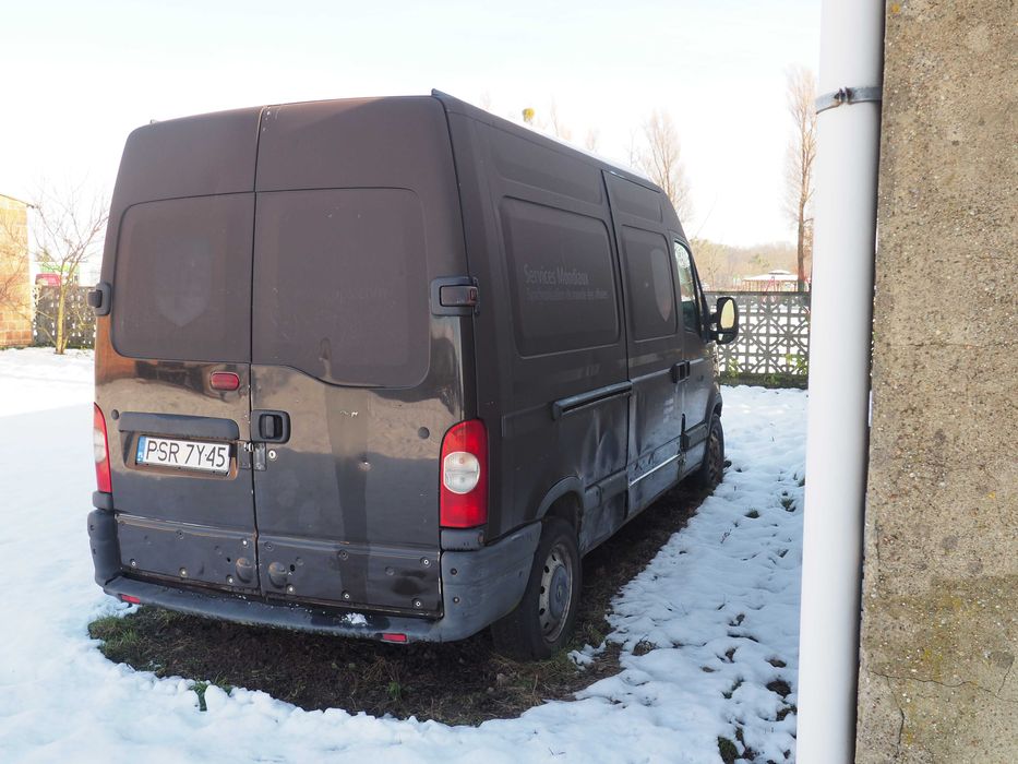 Tanio  samochód master - interstar do remontu dwa w cenie jednego.