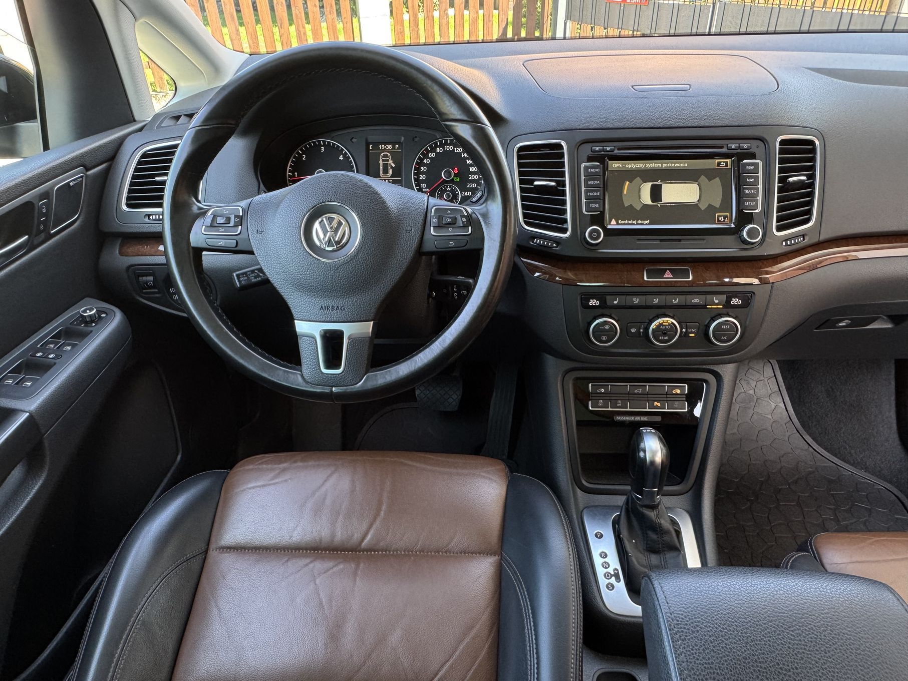 Volkswagen Sharan Business Premium 6-Osób\ DynAudio Contour\Pakiet elektryczny\TOP