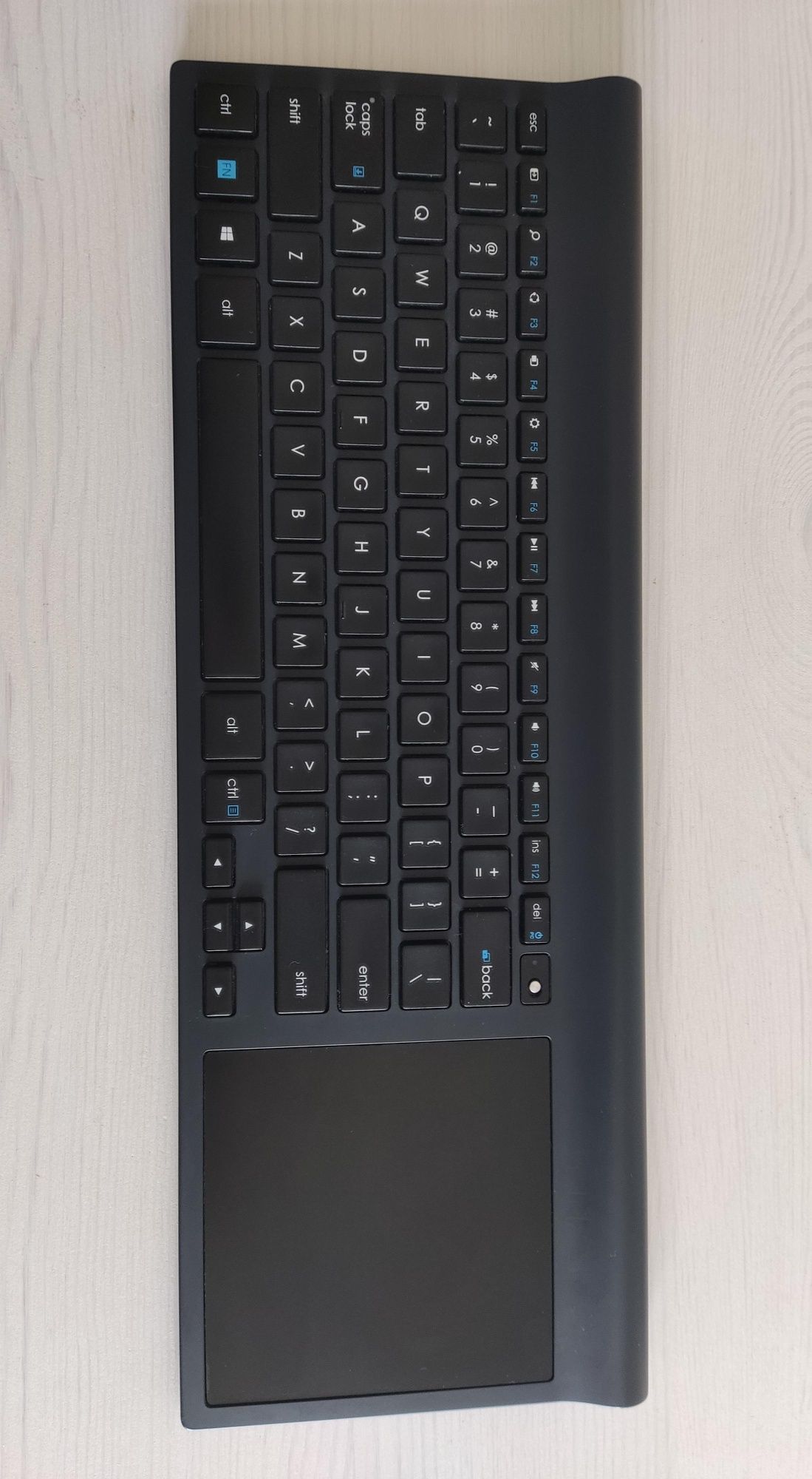 Logitech Wireless All-in-One Keyboard TK820