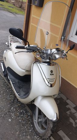 Skuter retro 50cc czterosuwowy