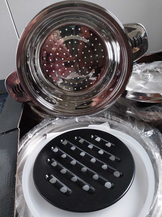 Набір посуду з нержавіючої сталі Pureza, 16 предметів